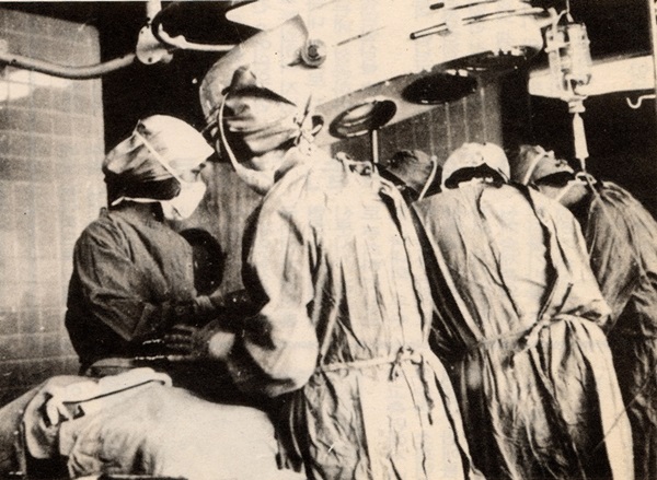 국내최초 신장이식수술 장면(1969.3)