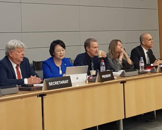  첫 아시아계 여성 의장인 건강보험심사평가원 김선민 기획상임이사가 6일과 7일 프랑스 파리에서 열린 「OECD 보건의료 질과 성과 워킹그룹」 회의를 주재하고 있다.