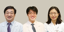 좌측부터 서울아산병원 종양내과 김태원, 홍용상, 김선영 교수