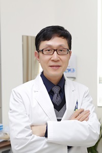 김유찬 교수