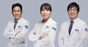 왼쪽부터 윤영철, 김지수, 이태윤 가톨릭대 인천성모병원 간담췌외과 교수