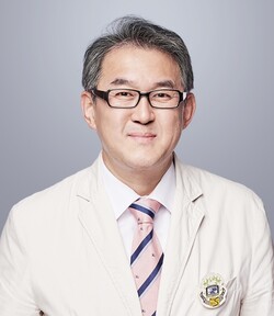 김완욱 교수