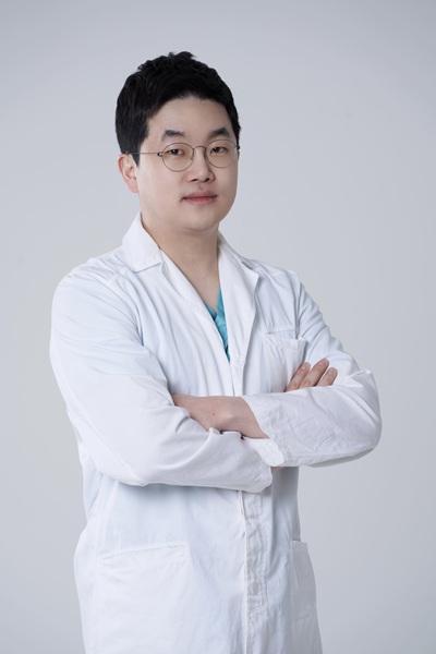강남비비의원 박수범 원장
