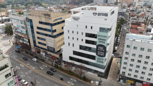 체험존 넘어 실제 병동까지...씨어스, AI 스마트병동 전 과정 공개 - 뉴스 썸네일 이미지